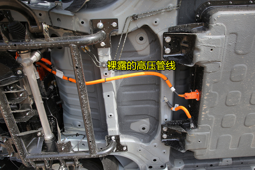 宏光miniev底盘,五菱宏光miniev升高底盘