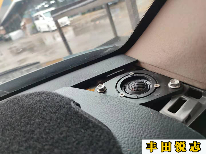 丰田13款锐志改装高音升降喇叭,锐志音响处理器