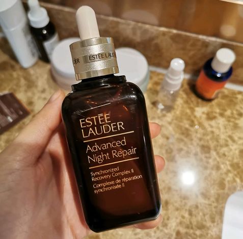 雅诗兰黛和兰蔻哪个好区别在哪,雅诗兰黛和兰蔻哪个牌子更好