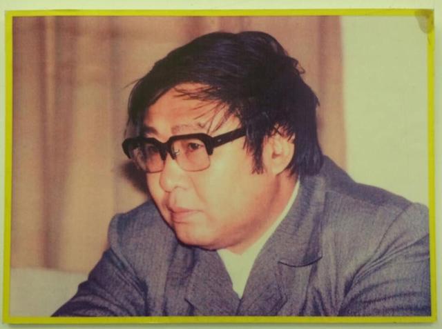 路遥最后的葬礼,42岁路遥离开的原因