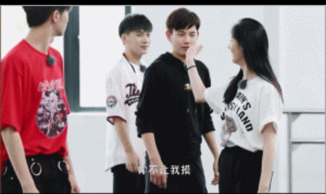 蔡徐坤周洁琼传过绯闻吗,林允周洁琼蔡徐坤