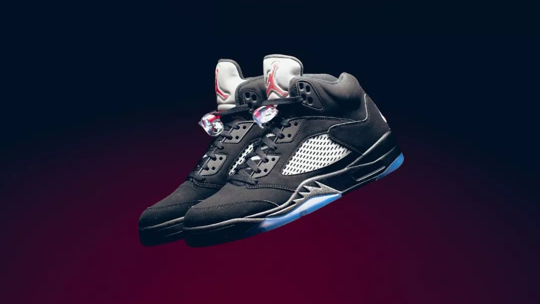 开车穿什么款式的鞋舒适,开车穿鞋子最舒服耐穿