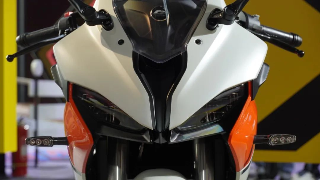 北京车展|赛250公布售价19999元/贝纳利黄巡5.98万,1200GT9.98万