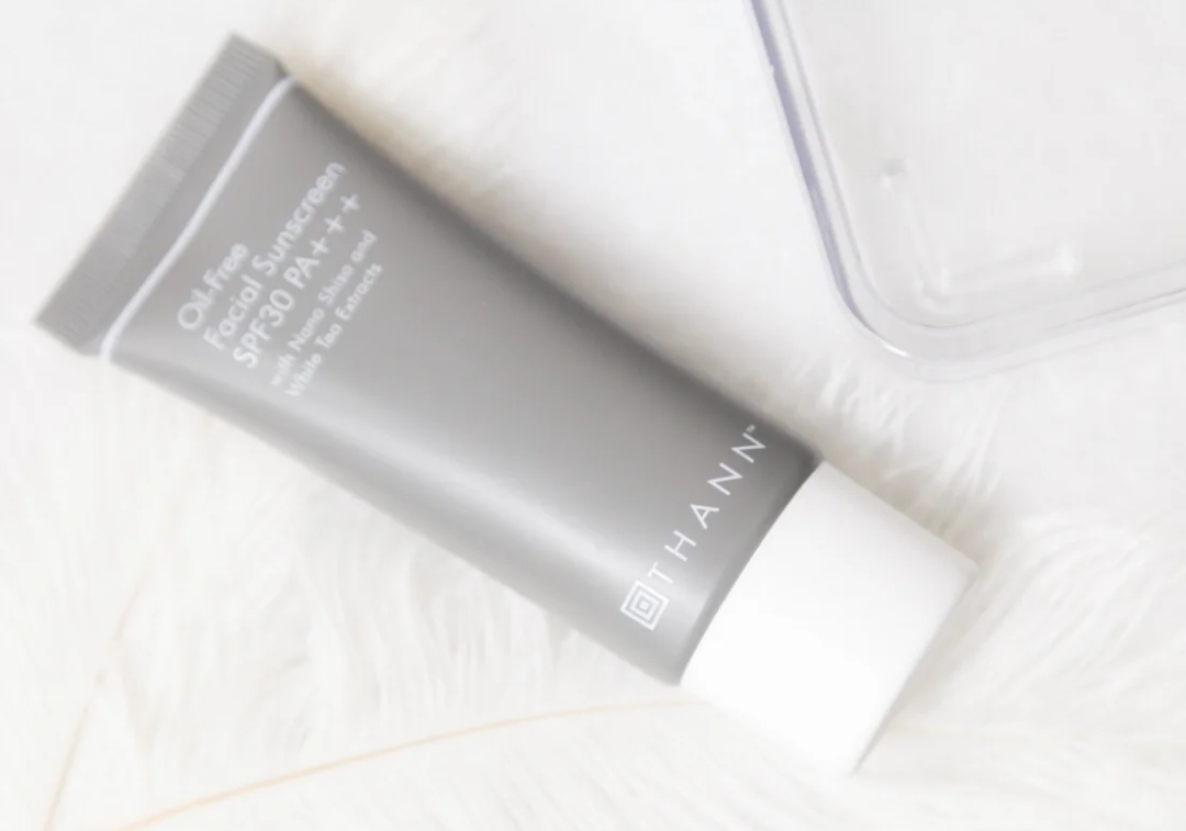 兰蔻菁纯粉底液和嘉娜宝粉底霜,嘉娜宝世纪粉霜好用还是兰蔻菁纯