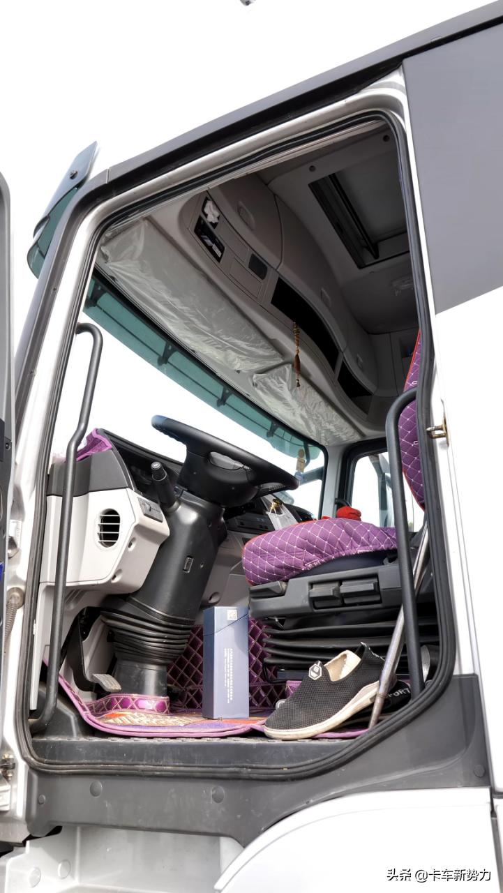 欧曼est2019款510马力高栏,30万左右欧曼牵引车推荐