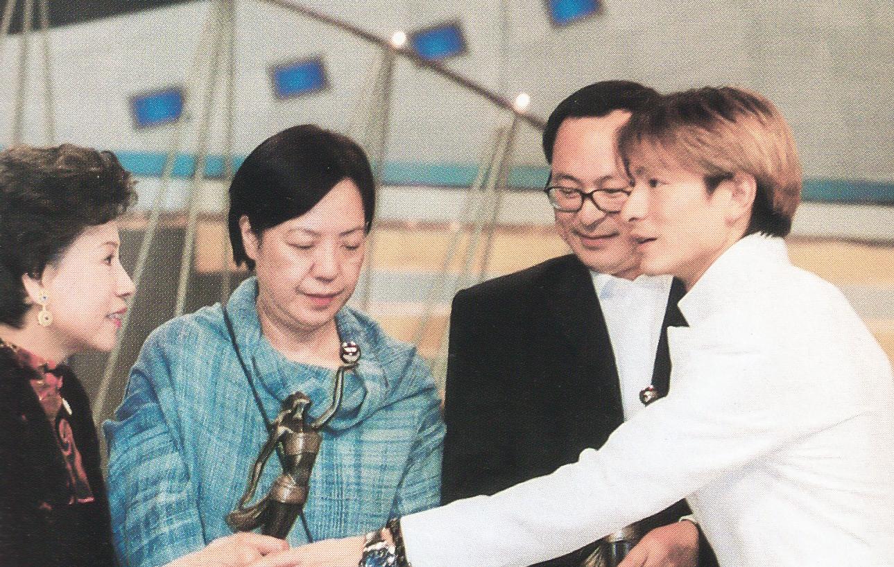 被周星驰捧红的黄一飞,周星驰黄一飞拿刀搞笑视频