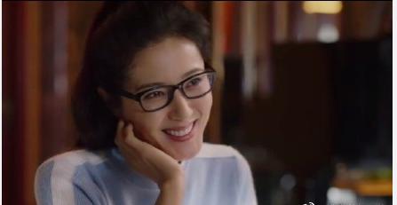 曾黎穿衣打扮图片大全,曾黎戴墨镜西装照片