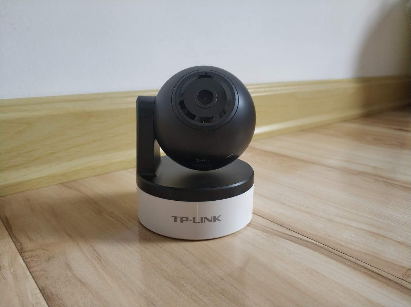 tplinkc42a200万高清智能摄像头,tl-ipc42a无线网络摄像头