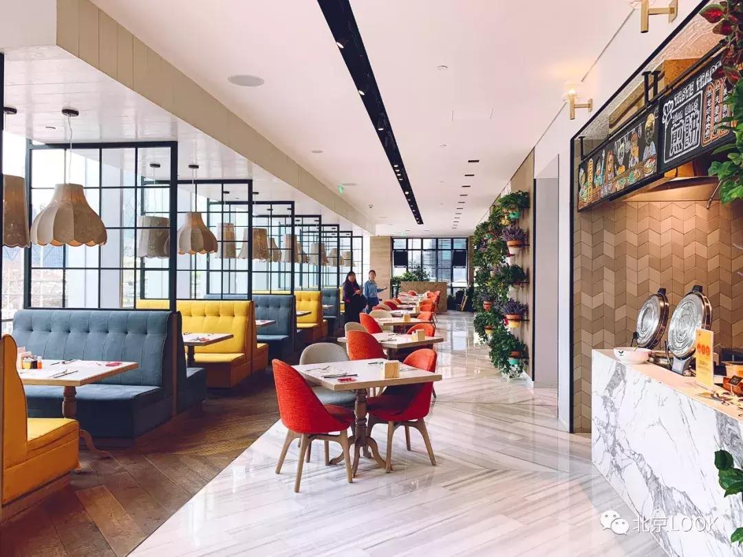 央视大楼对面网红餐厅,央视大楼隔壁酒店