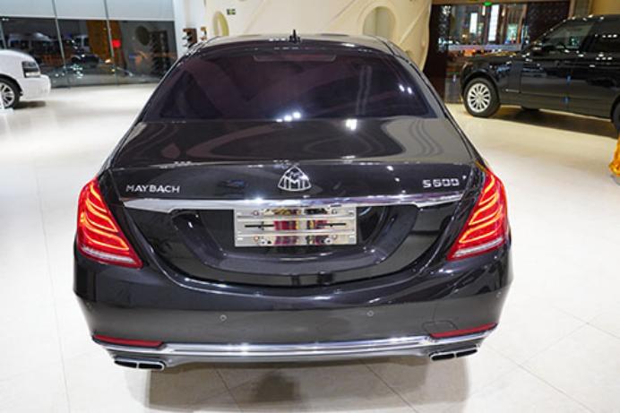豪华车领域的佼佼者，迈巴赫S600，这车太有范儿了