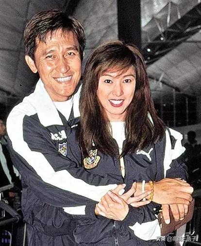 她对已逝男友的感情，还需要一纸婚书证明？