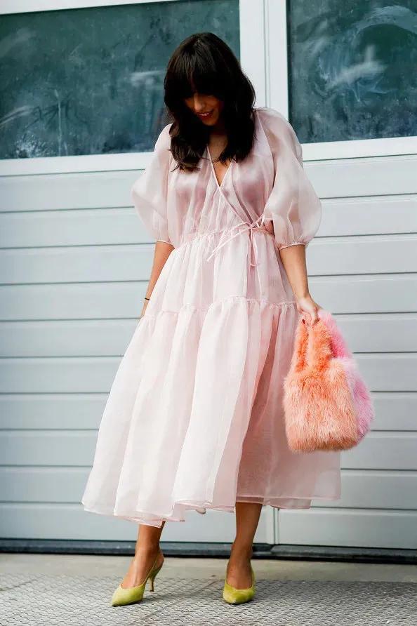 18年最受欢迎的连衣裙,2020最流行的30到40岁的连衣裙