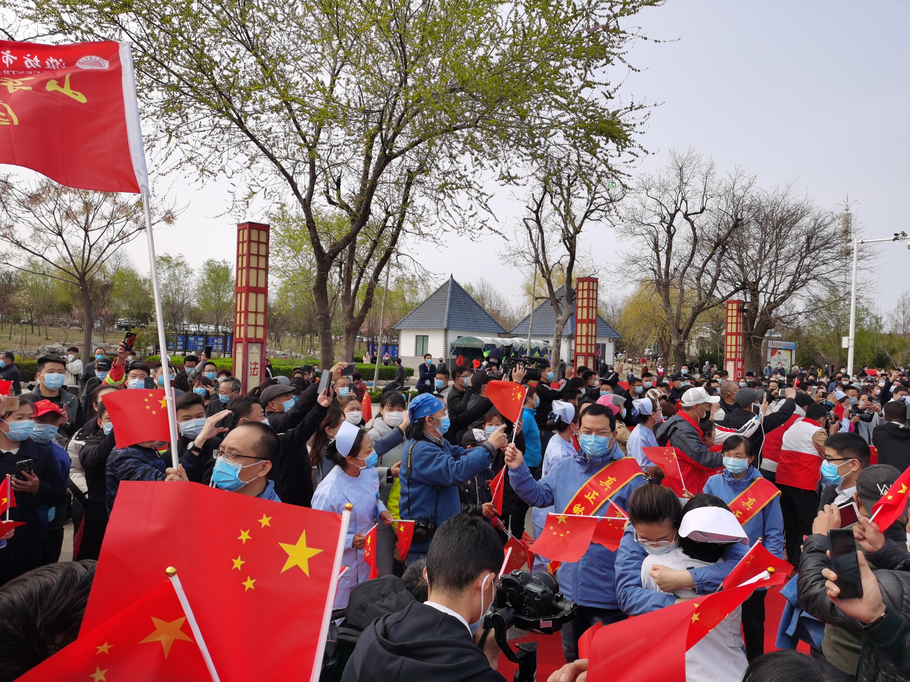 英雄归来最高礼遇抖音,英雄归来最高礼遇视频