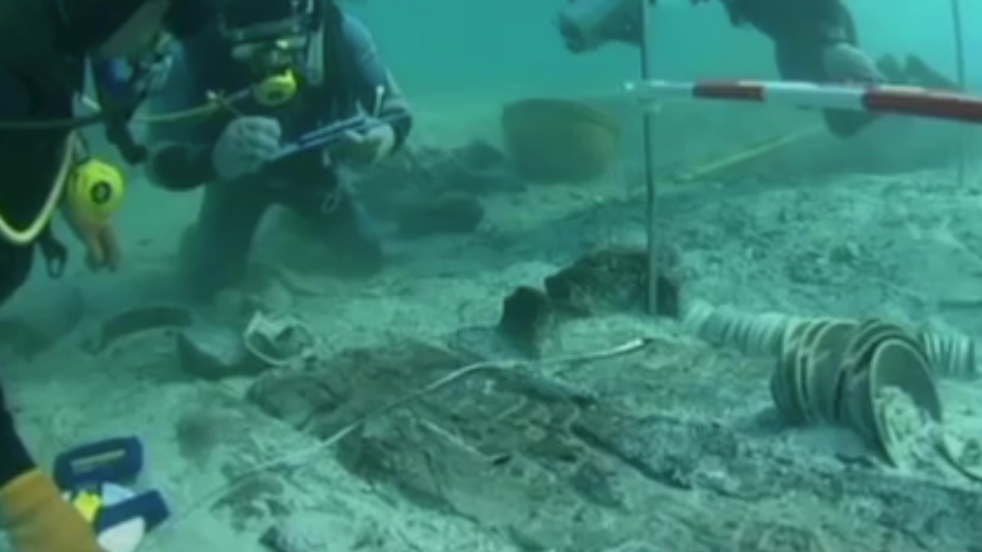 南海惊现神秘古沉船 (中国在南海发现的沉船)