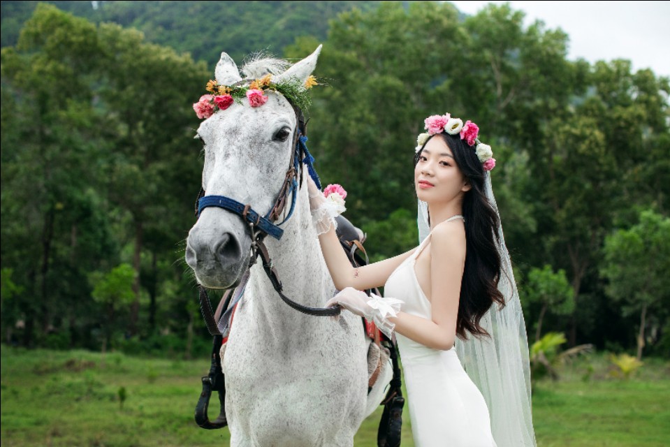 铂爵旅拍婚纱照花6000块钱值不值,铂爵旅拍云sir用无人机拍婚纱照