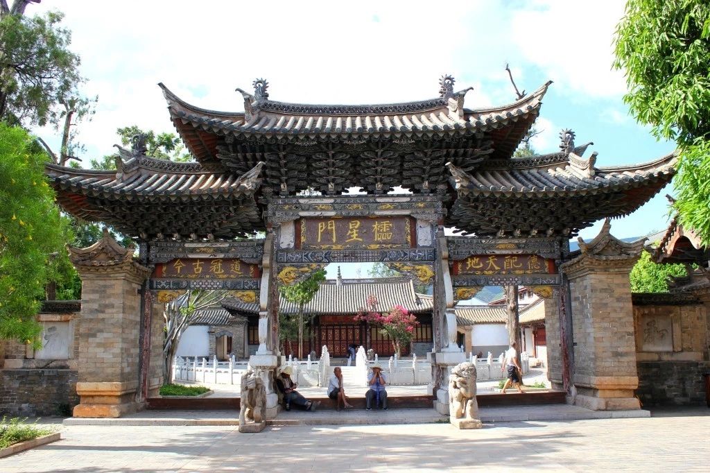 石屏文献,石屏县图书馆崔东壁