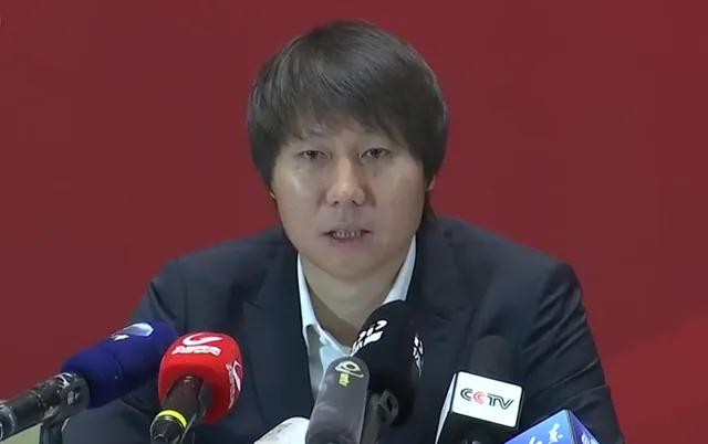 原国足主教练李铁老婆谁,国足李铁现任老婆是谁