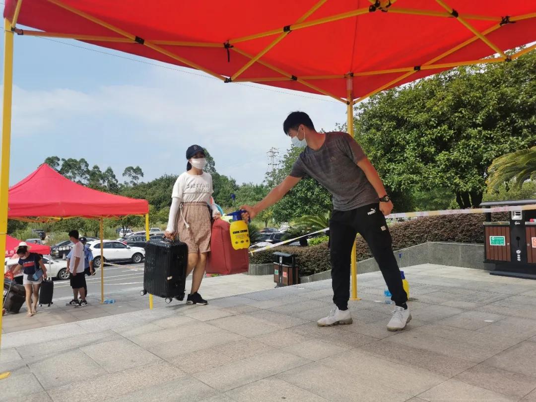 外国语学校开学仪式,桂林市国龙外国语学校开放日