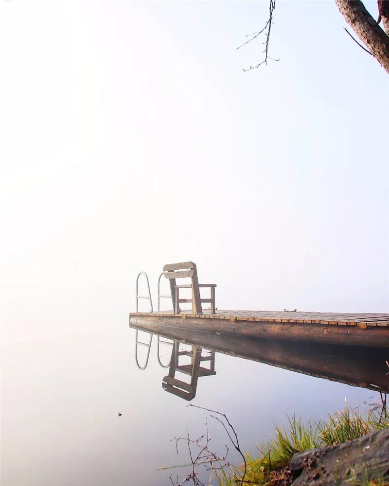 栈桥海边诗人,水边唯美的诗句