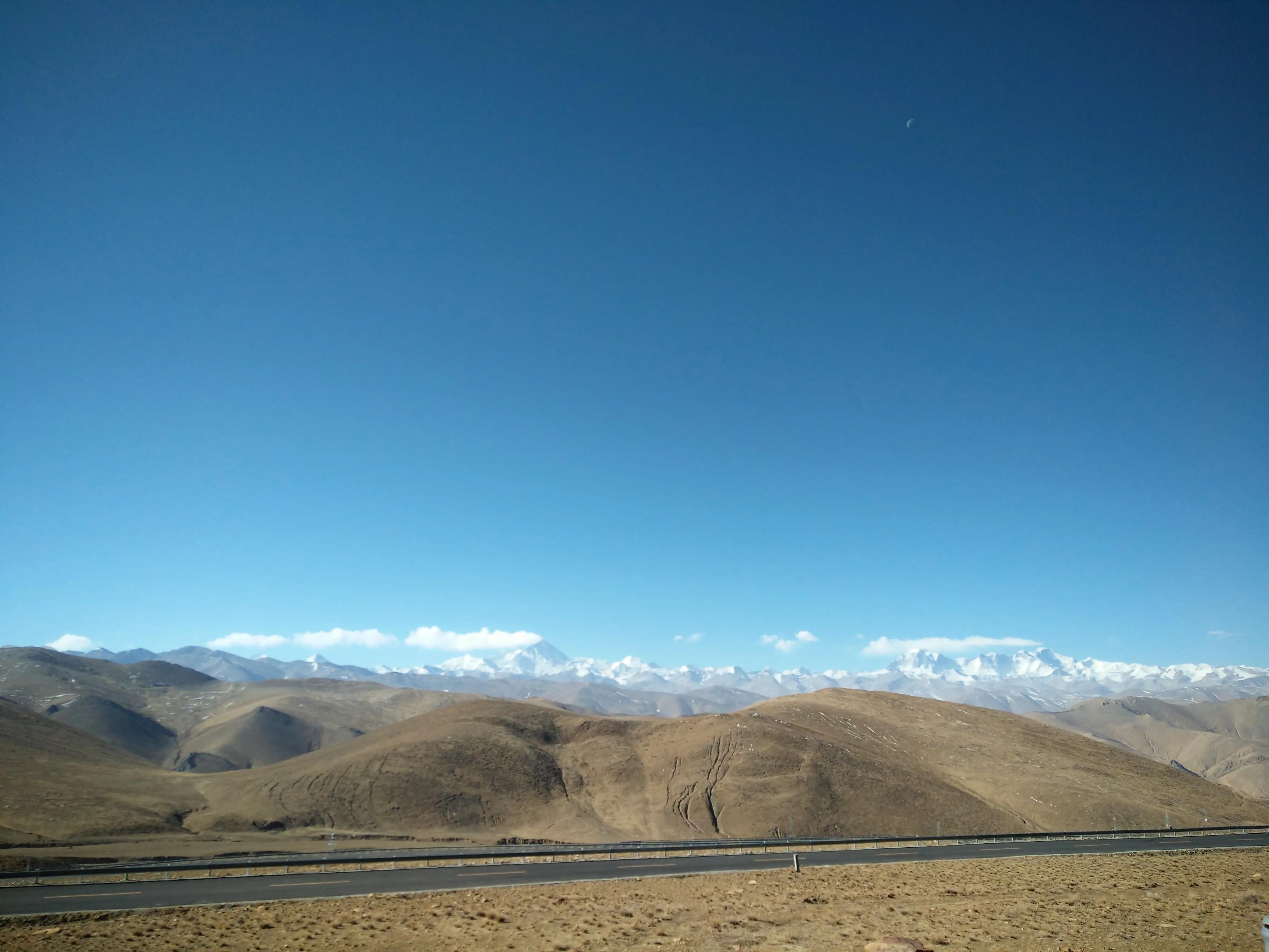 中国基建珠穆朗玛峰,中国第一高峰珠穆朗玛峰有多美