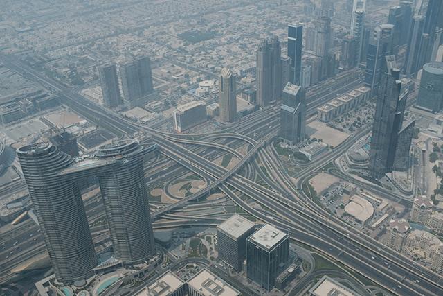 迪拜是人人都是土豪吗,迪拜全都是土豪吗