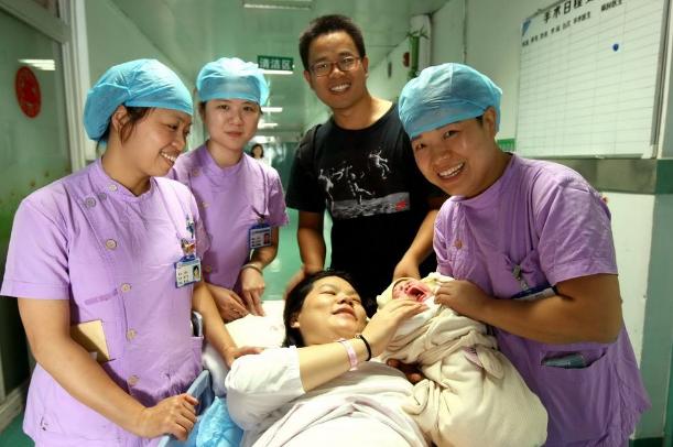 生孩子后妈妈的表现,生娃后妈妈会有哪些变化