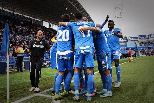 西甲焦点之战,西甲巴萨比赛分析