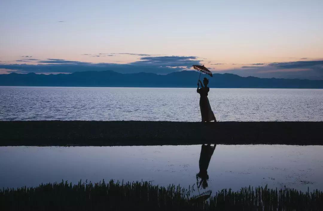 生死离别古文,苏轼写生死离别的诗词
