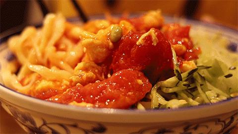 天津特色美食天津煎饼果子 (天津风味小吃三绝)