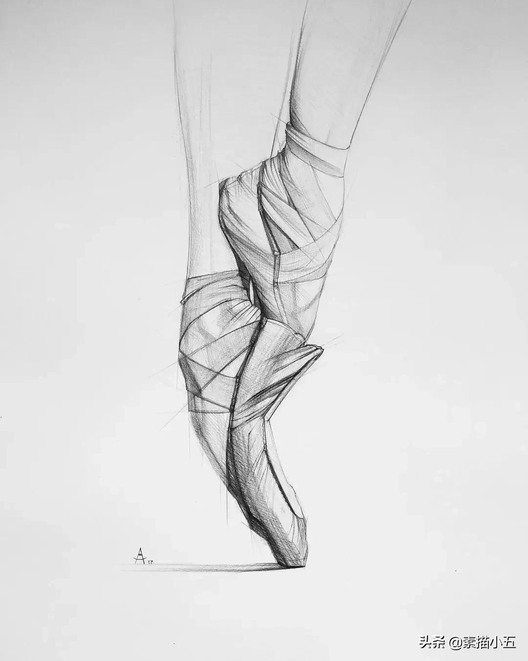 他画的素描无与伦比,他画的画栩栩如生让人拍案叫绝