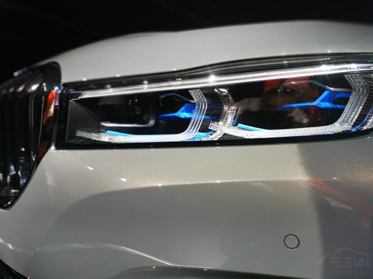 奔驰s级试驾难走的路,奔驰s级最恐怖的一款车