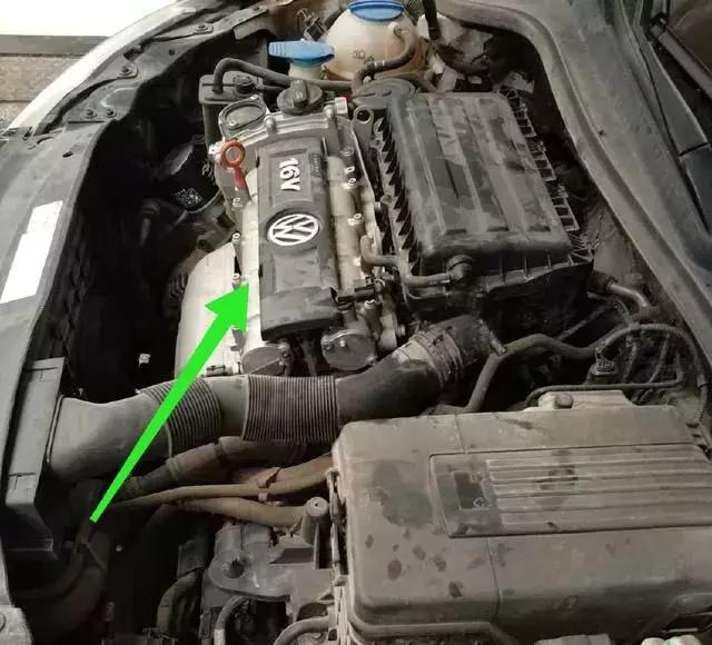 大众机油灯亮了要怎样消掉,4万公里的大众车机油灯