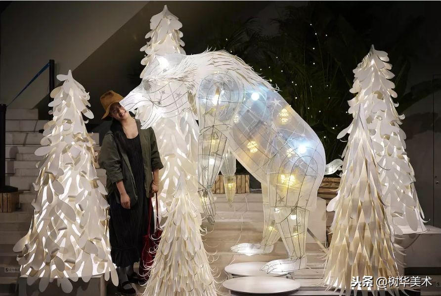 华师大油画系毕业的她，用纸改造广东传统花灯，还登上时尚杂志！