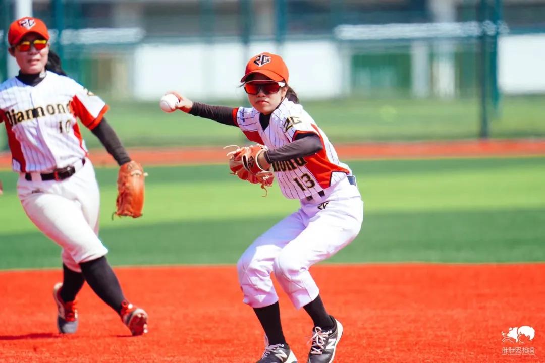 “Girls,baseballisfun!”——第二届曦照女子棒球赛纪实