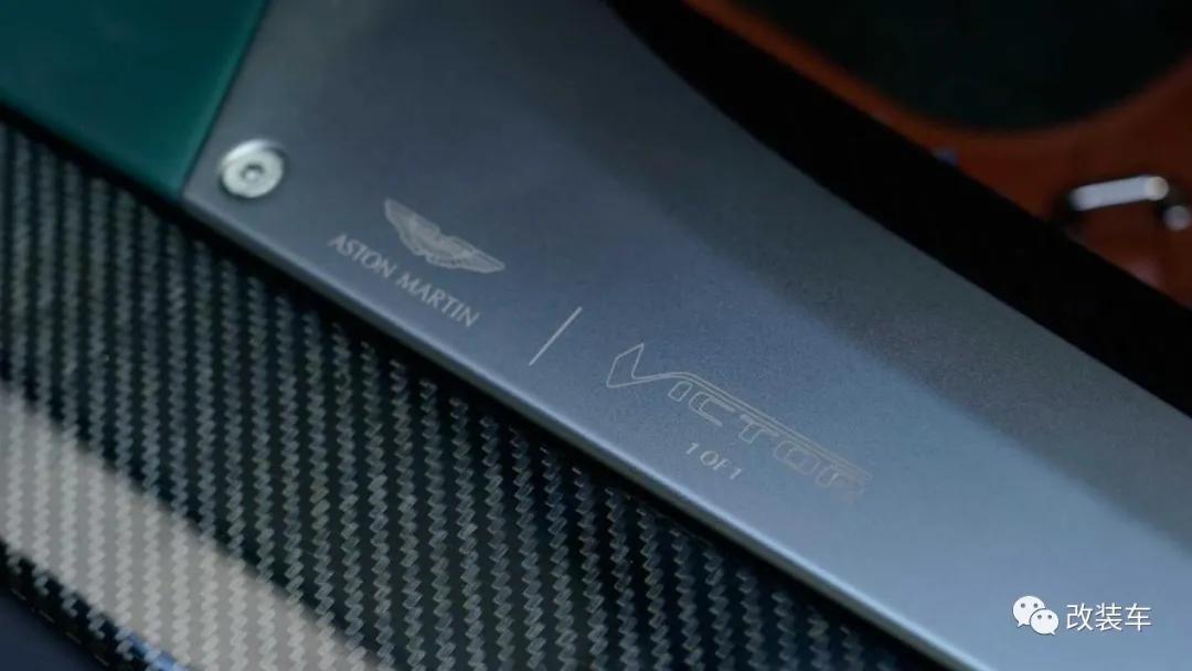 阿斯顿马丁v12超跑,阿斯顿马丁victor售价