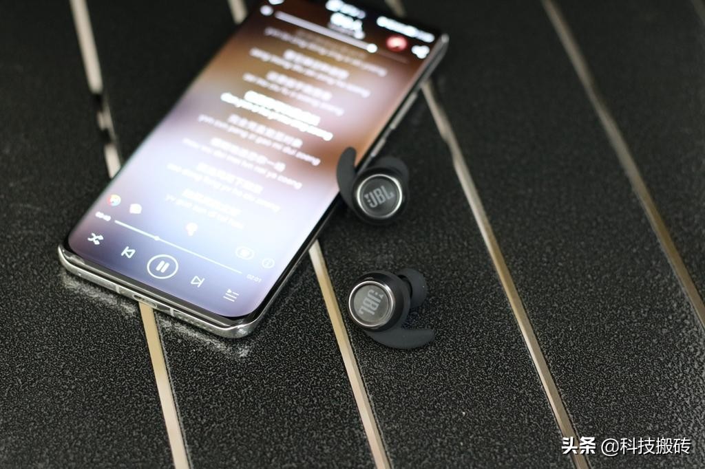 anc降噪耳机性价比之王,哈曼耳机anc