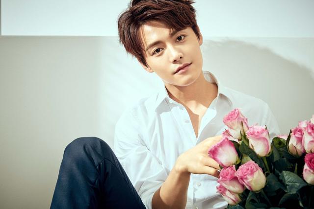 演戏还是演自己？细数12位歌手的第一部电视剧