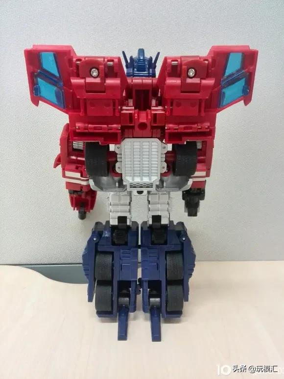 擎天柱电影版ls03玩具,03岁的玩具