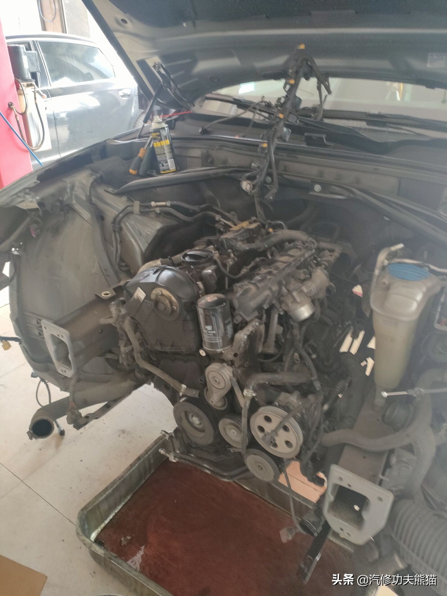 当年奥迪q5落地多少钱,当年奥迪q52018款典藏版价格