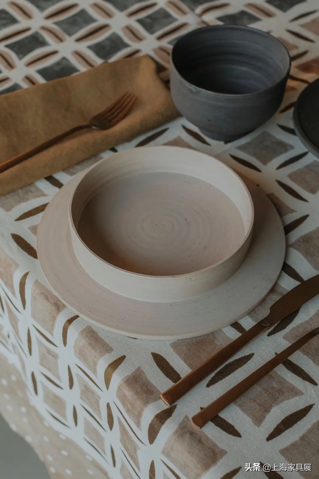 意式轻奢风家具颜色搭配,秋冬家居流行色你get到了没