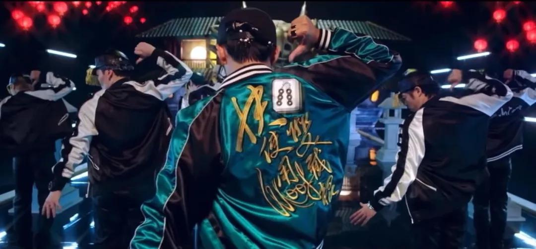 周杰伦奶茶捧在手心,把你捧在手心里周杰伦广告