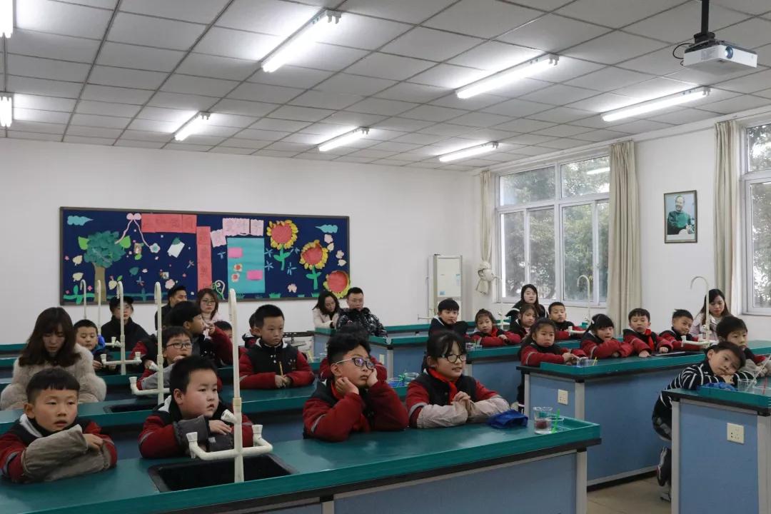 涓烘槑瀛︽牎鏍℃湰璇剧▼,涓烘槑瀛︽牎灏忓璇剧▼