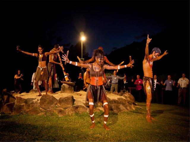 为什么日本用繁体汉字,日本为啥使用汉字