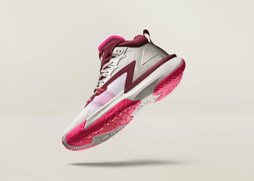 约基奇当选常规赛MVP，本赛季上脚独爱耐克团队鞋，能有签名鞋么