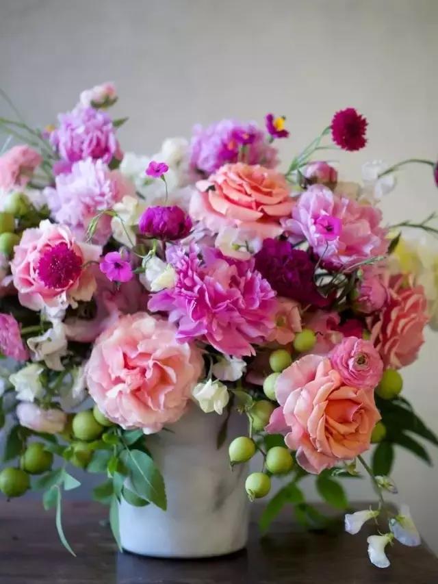 鲜花发过来应该怎么处理,鲜花蔫了倒点什么进去