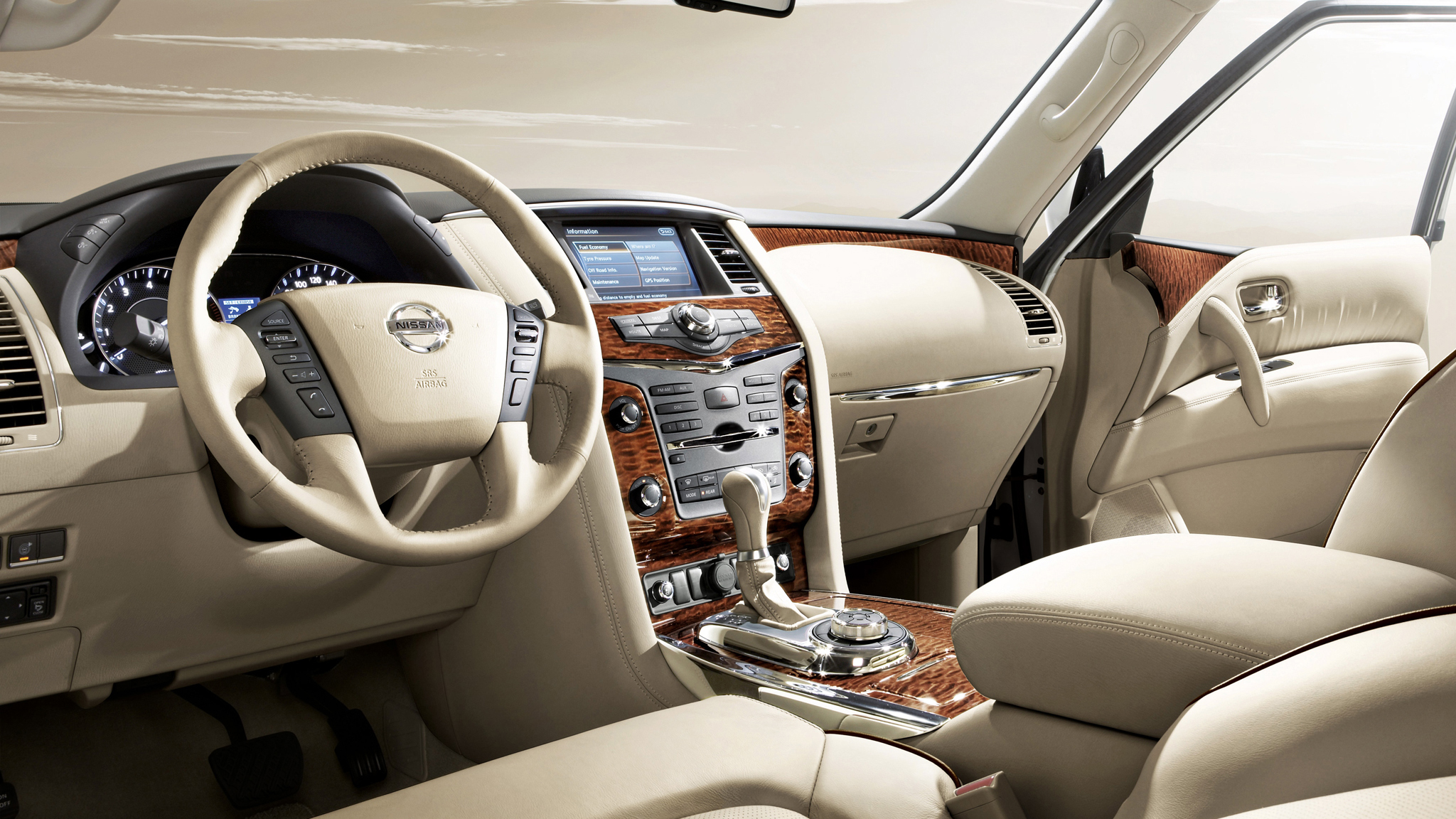 日产途乐vs丰田陆巡越野视频,日产途乐和丰田陆巡哪一款车更大