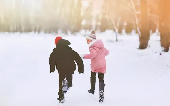 蛋蛋的忧伤！男孩*体下**疼痛被误当感冒，错过黄金救治时间