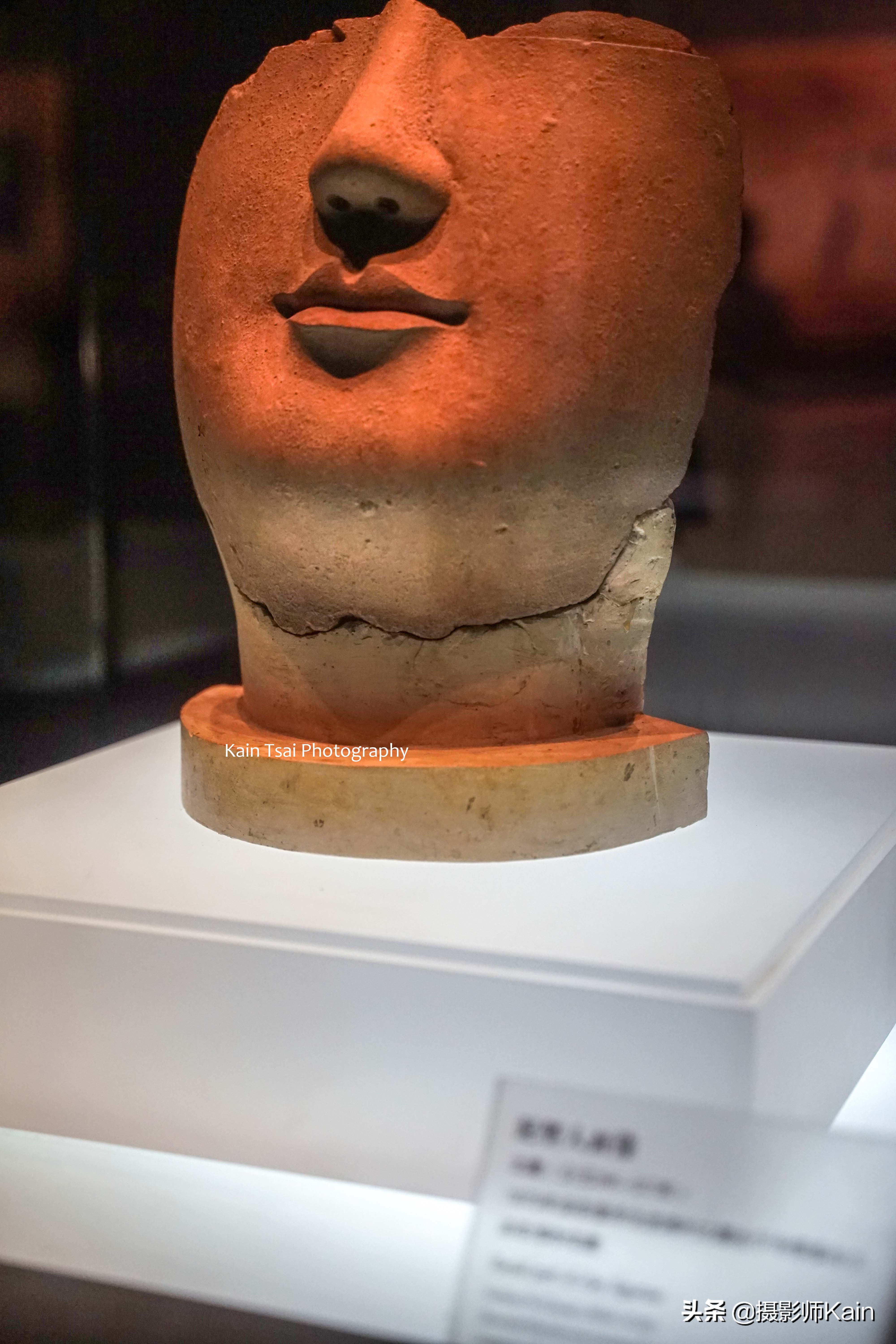 洛阳博物馆的镇馆之宝是什么,洛阳市博物馆的镇馆之宝是什么