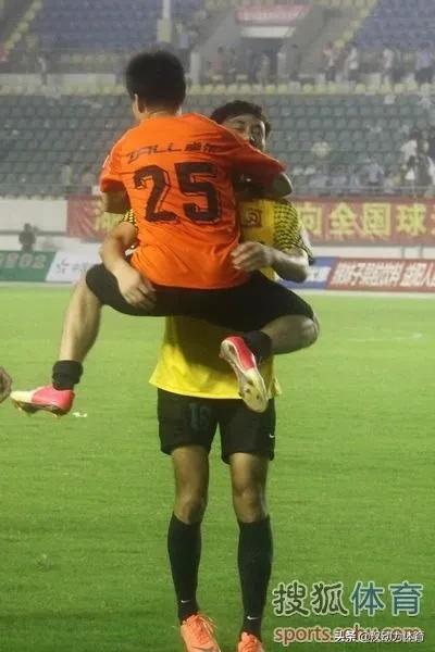 武汉足球历史记忆,武汉足球球衣印号