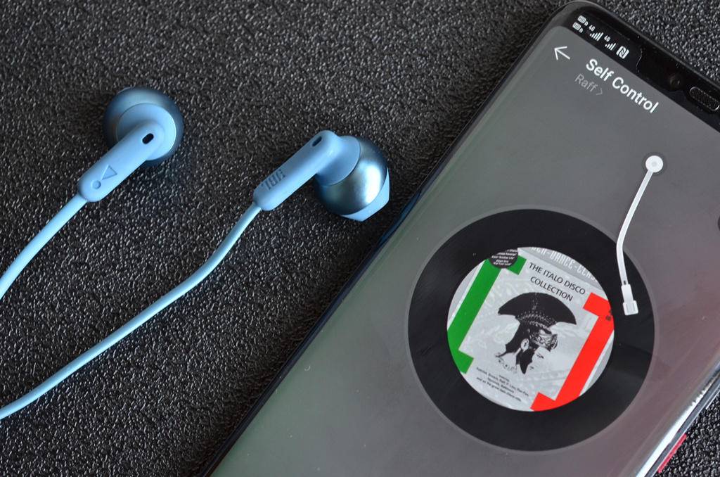 jbl官方正品蓝牙耳机,jbltune215bt耳机测评视频